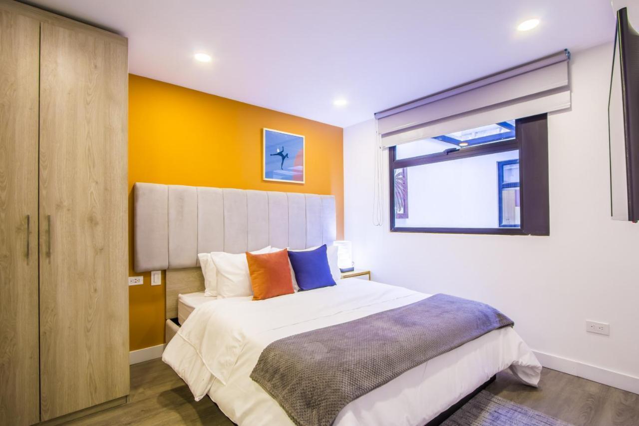 Laureles Suites By Lifeafar *